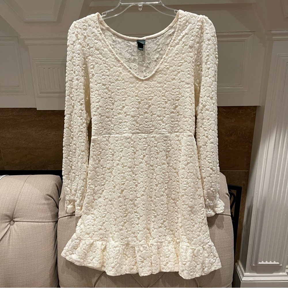 Wild Fable Womens M Pullover Long Sleeve Laced Dress Cream
